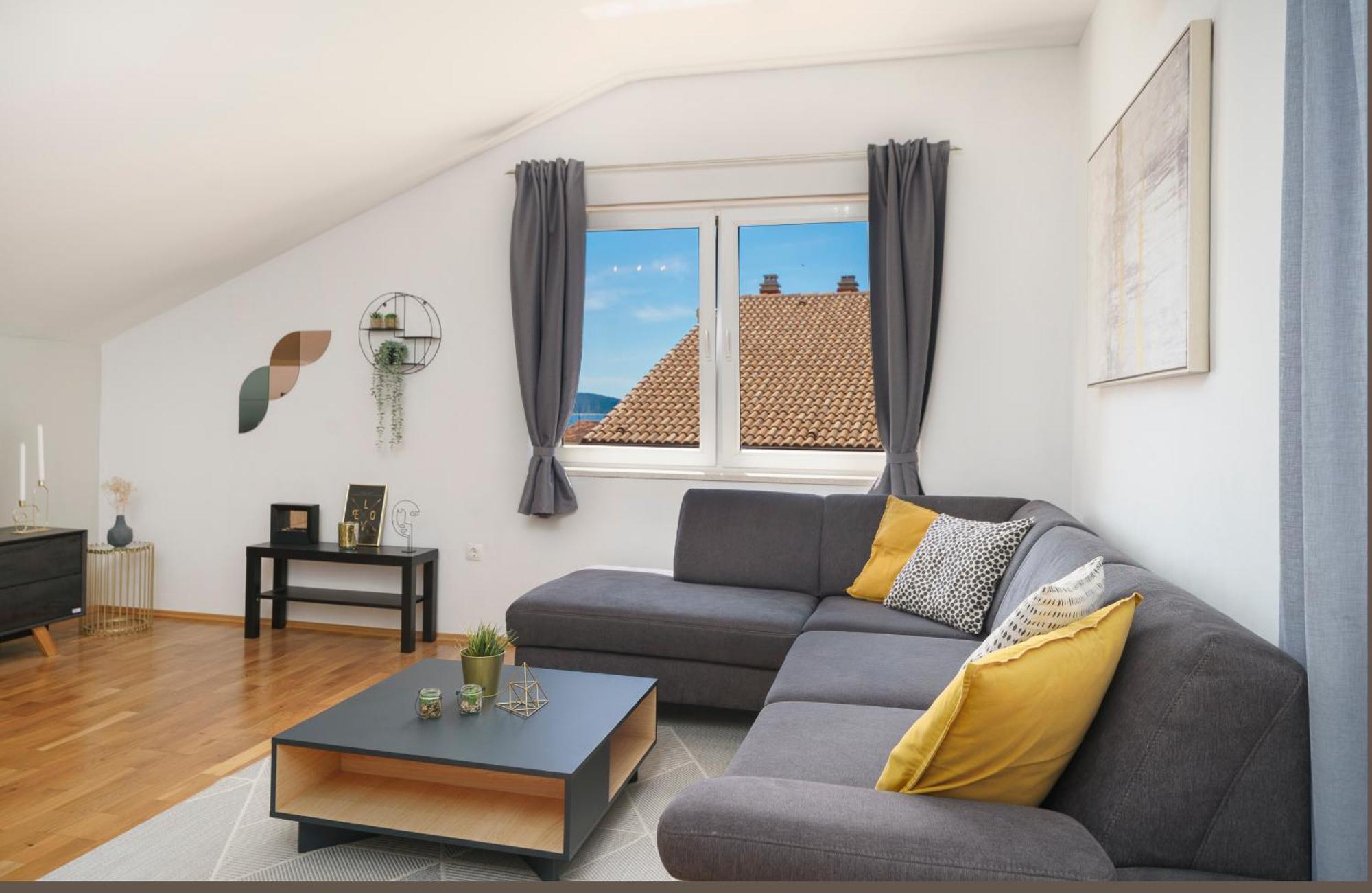 Family Petrov Apartments Vodice Exterior photo