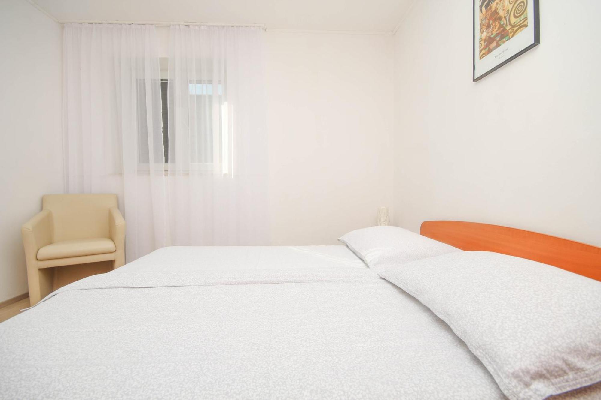 Family Petrov Apartments Vodice Room photo